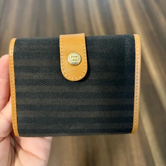 Vintage Fendi G-11749 Black & Tan Striped Photo Wallet Designer - Picture 3 of 11